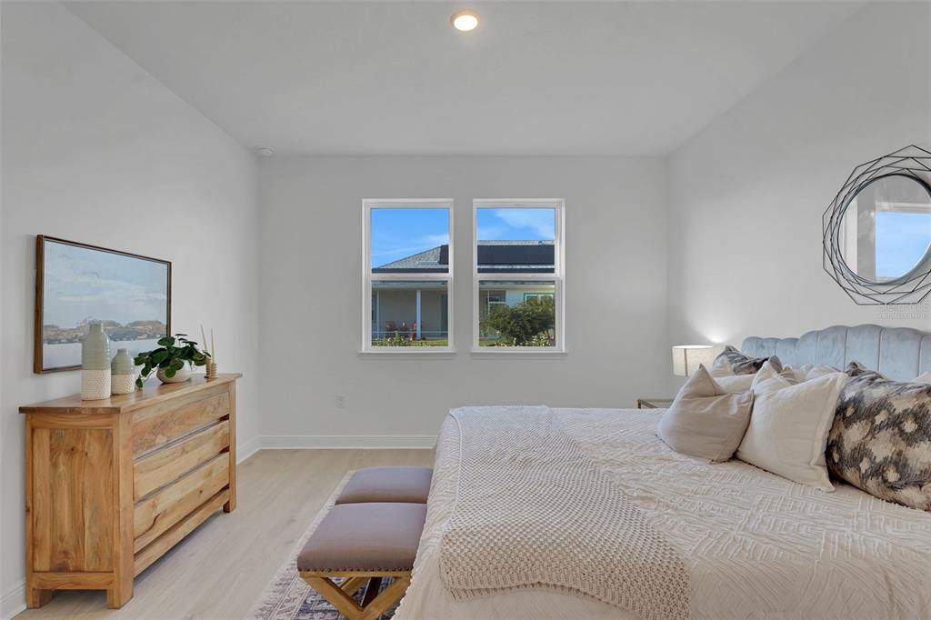 1018 Fiesta Key Circle Lady Lake, FL 32159 - Photo 13 of 56