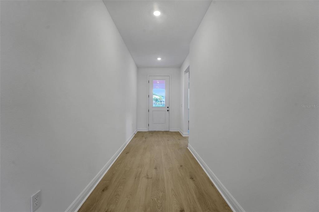 1018 Fiesta Key Circle Lady Lake, FL 32159 - Photo 28 of 56