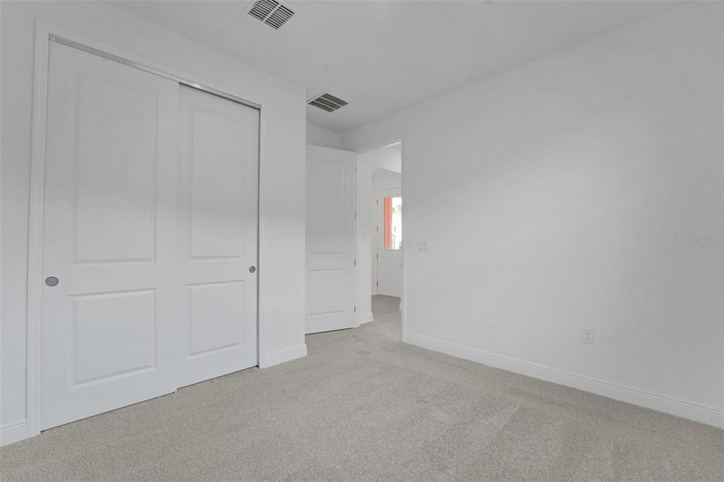 1018 Fiesta Key Circle Lady Lake, FL 32159 - Photo 29 of 56