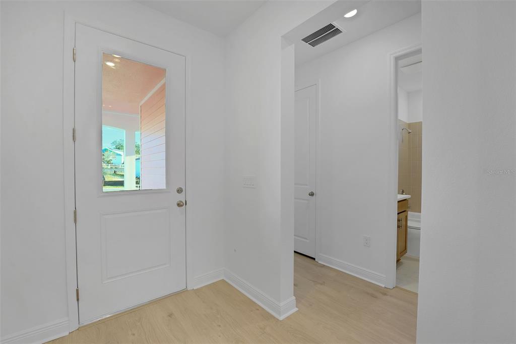 1018 Fiesta Key Circle Lady Lake, FL 32159 - Photo 34 of 56