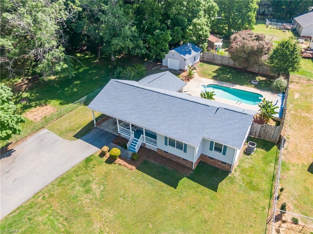 4086 Hoover Hill Road Trinity, NC 27370 - Photo 2 of 21