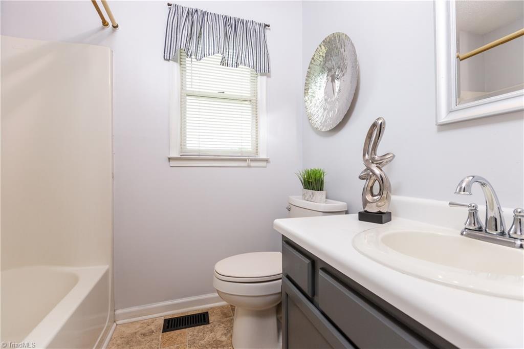 4086 Hoover Hill Road Trinity, NC 27370 - Photo 15 of 21