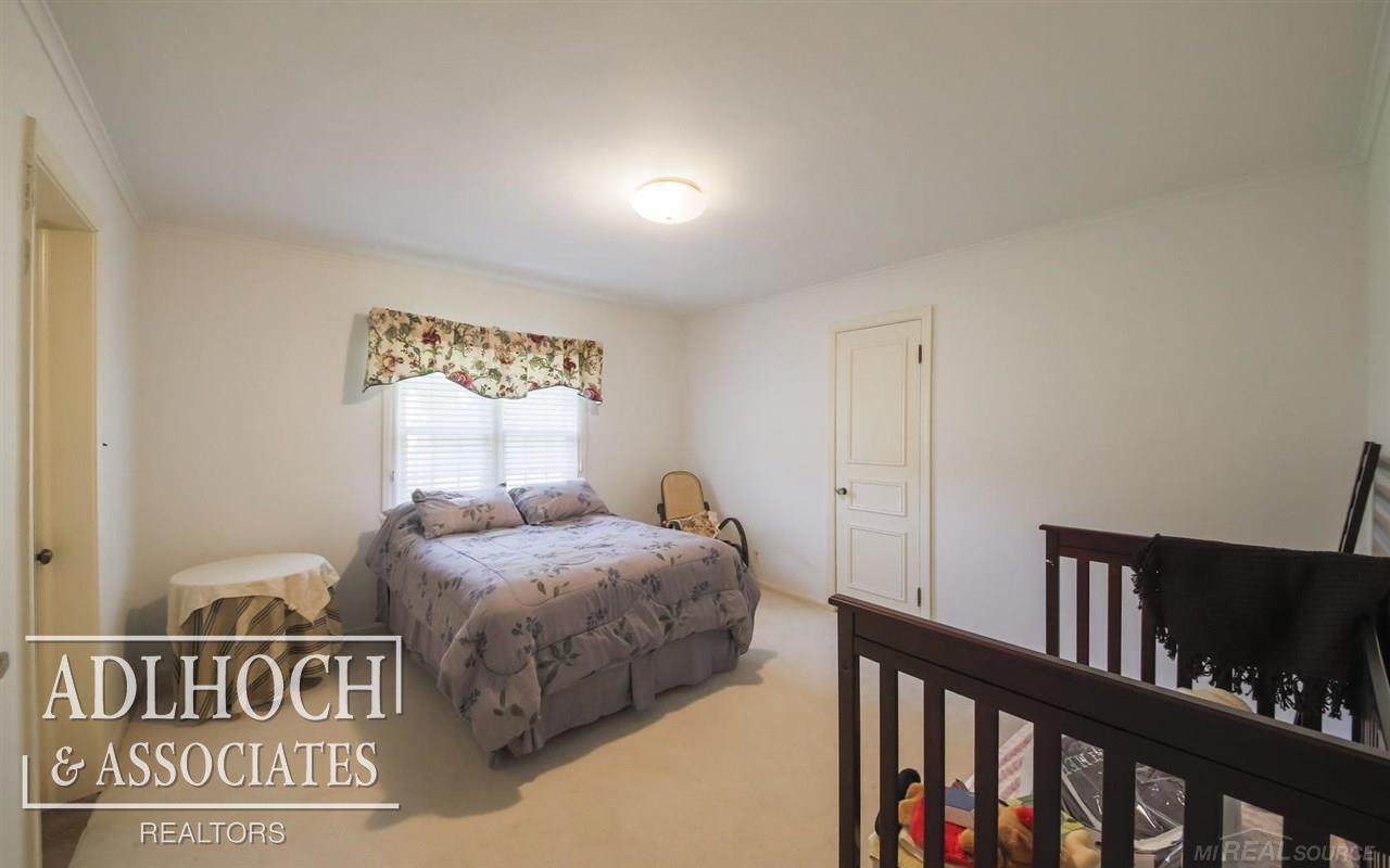 109 Handy Road Grosse Pointe Farms, MI 48236 - Photo 13 of 19