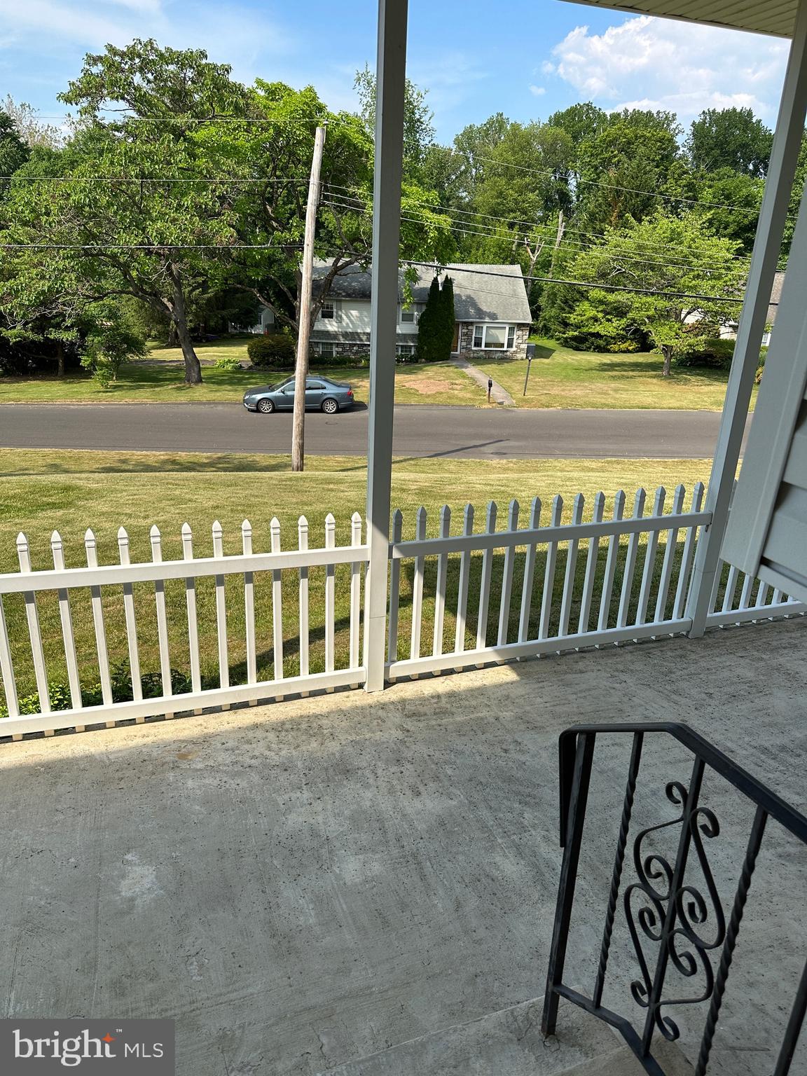 133 Inland Road Warminster, PA 18974 - Photo 5 of 10 a view of an ocean from a balcony