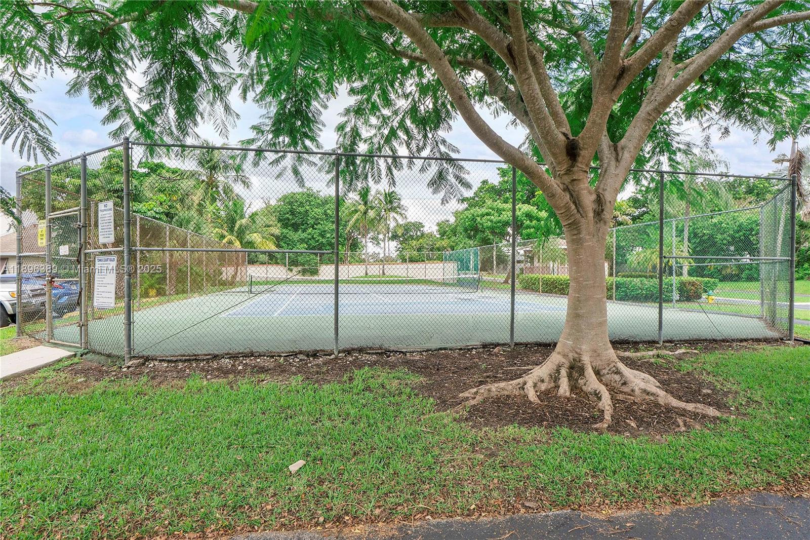 4764 South Hemingway Circle Margate, FL 33063 - Photo 28 of 30 a view of a park