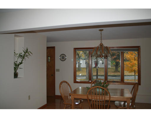 244 West Farms Road Northampton, MA 01062 - Photo 4 of 12 Gallery Image 4