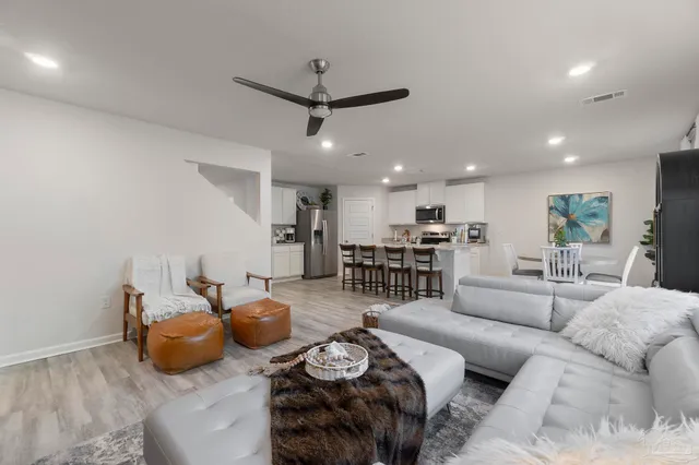 $347,900 | 6831 Interlachen Lane, Laurel Hill, FL 32567