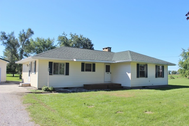 5202 East Monroe Road Breckenridge, MI 48615 - Photo 32 of 38 1823025-31.JPG
