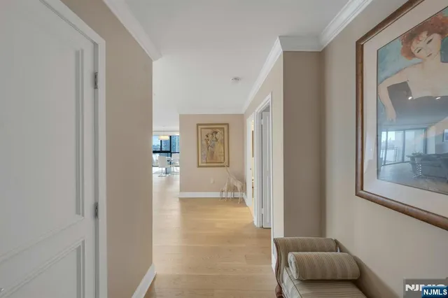 a view of livingroom with furniture