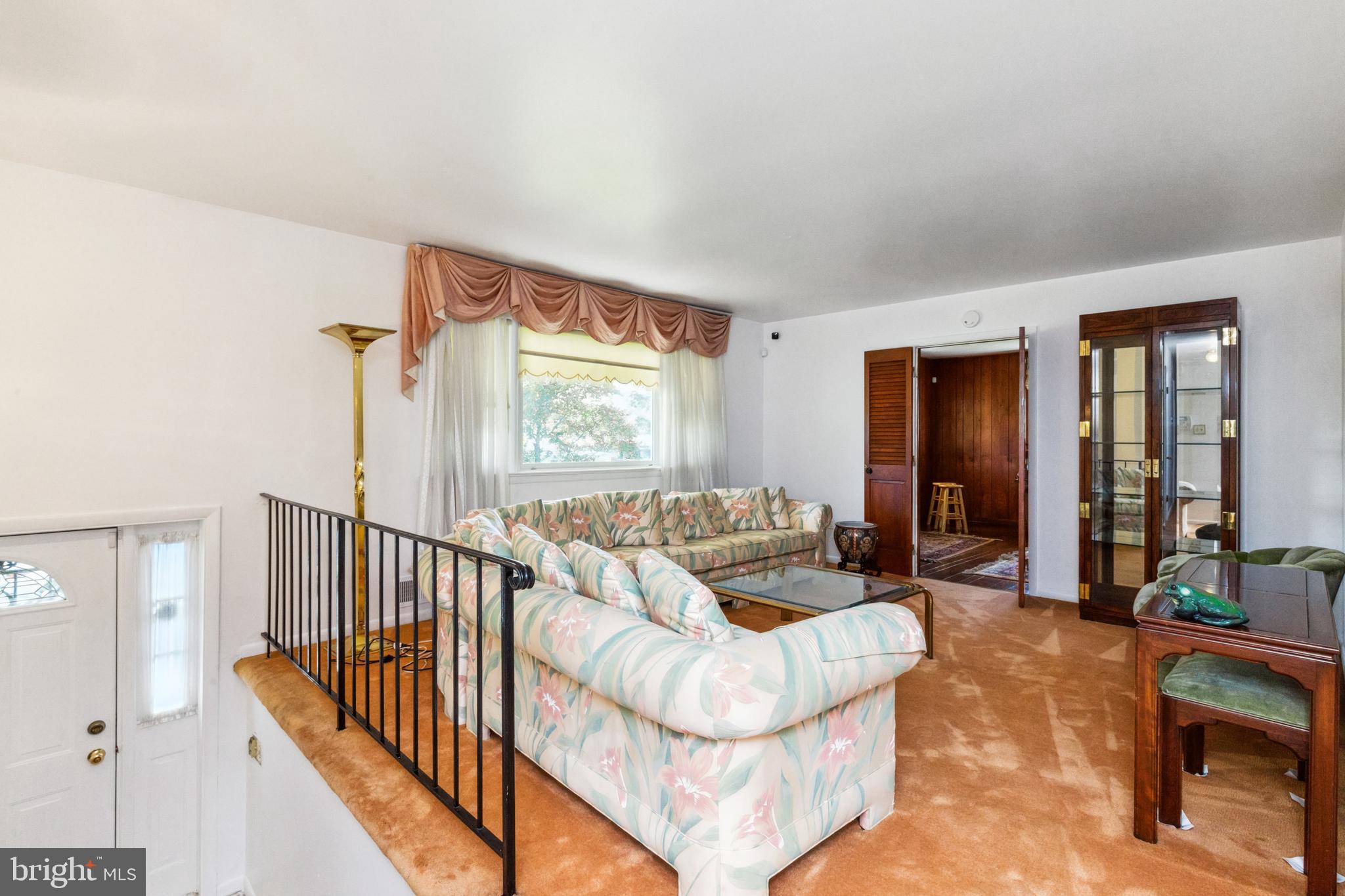 6812 Coolridge Road Temple Hills, MD 20748 - Photo 2 of 16 Living Room