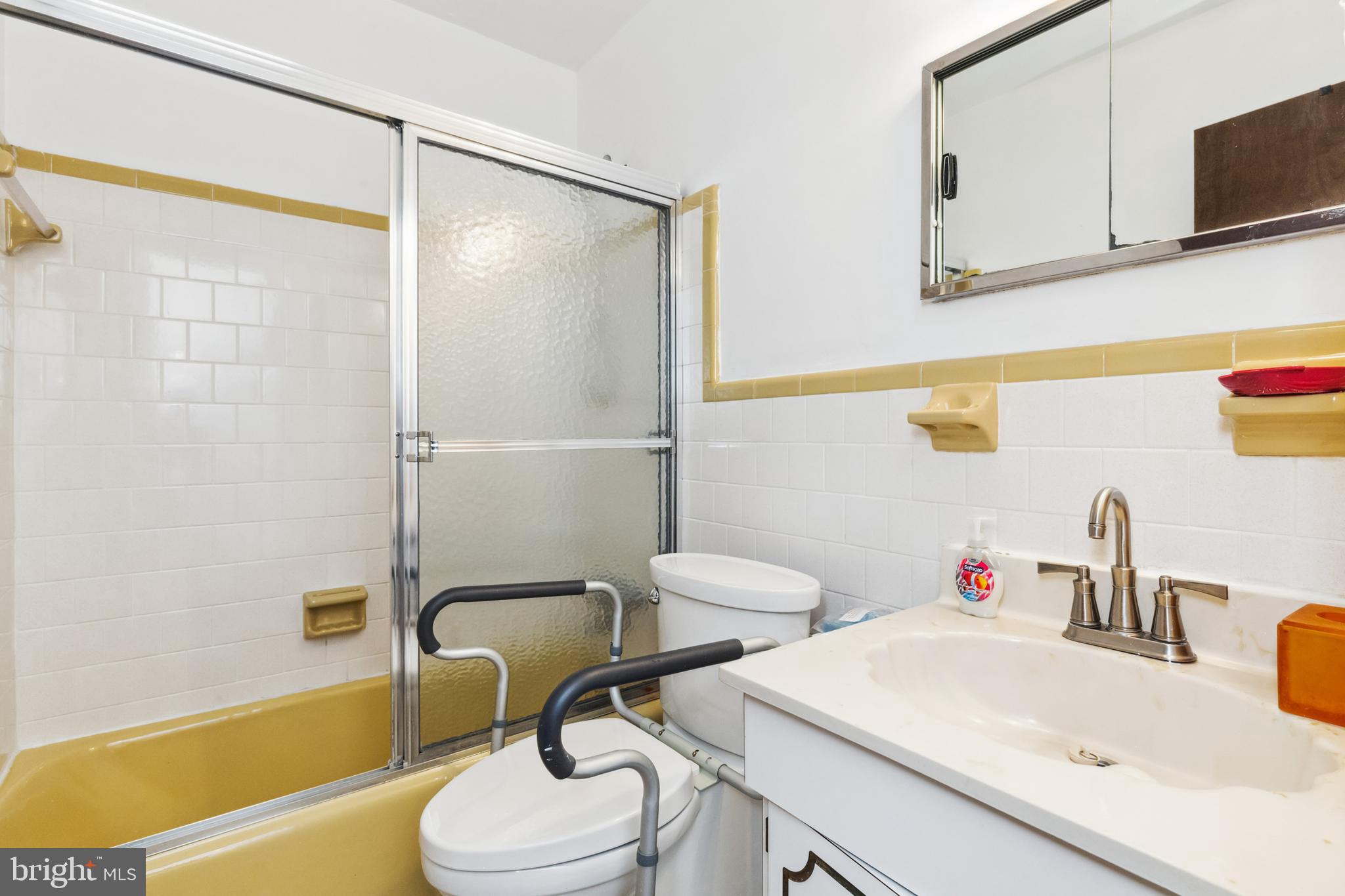 6812 Coolridge Road Temple Hills, MD 20748 - Photo 8 of 16 Full Hall Bathroom