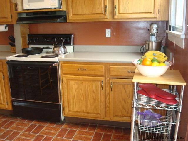 64 Whitehall Road Albany, NY 12209 - Photo 3 of 25 Photo 3