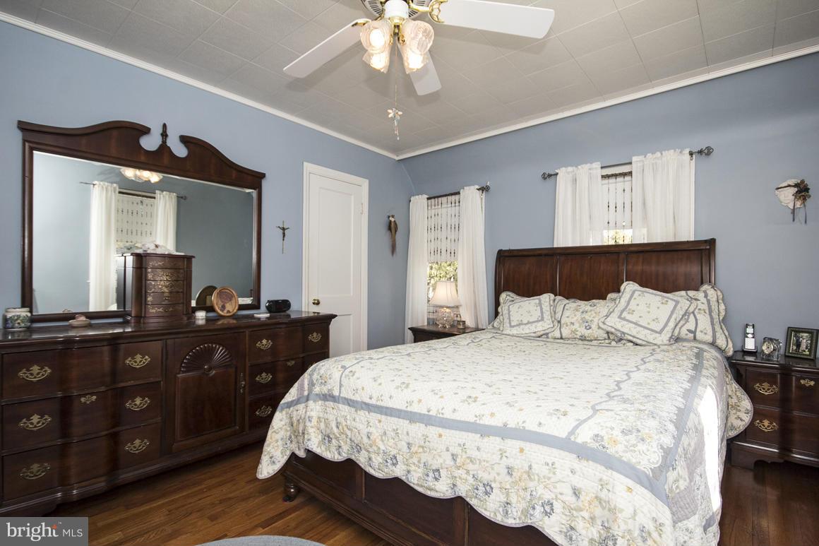 303 3rd Street Baltimore, MD 21206 - Photo 15 of 25 Bedroom