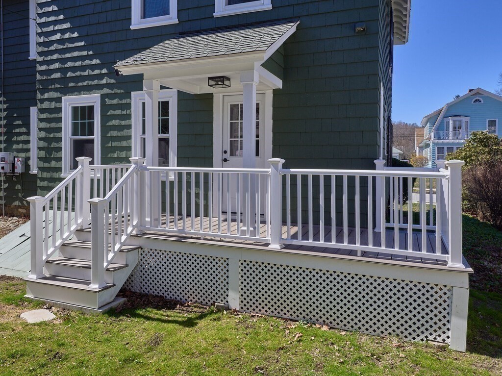 108 Longfellow Road Worcester, MA 01602 - Photo 38 of 42