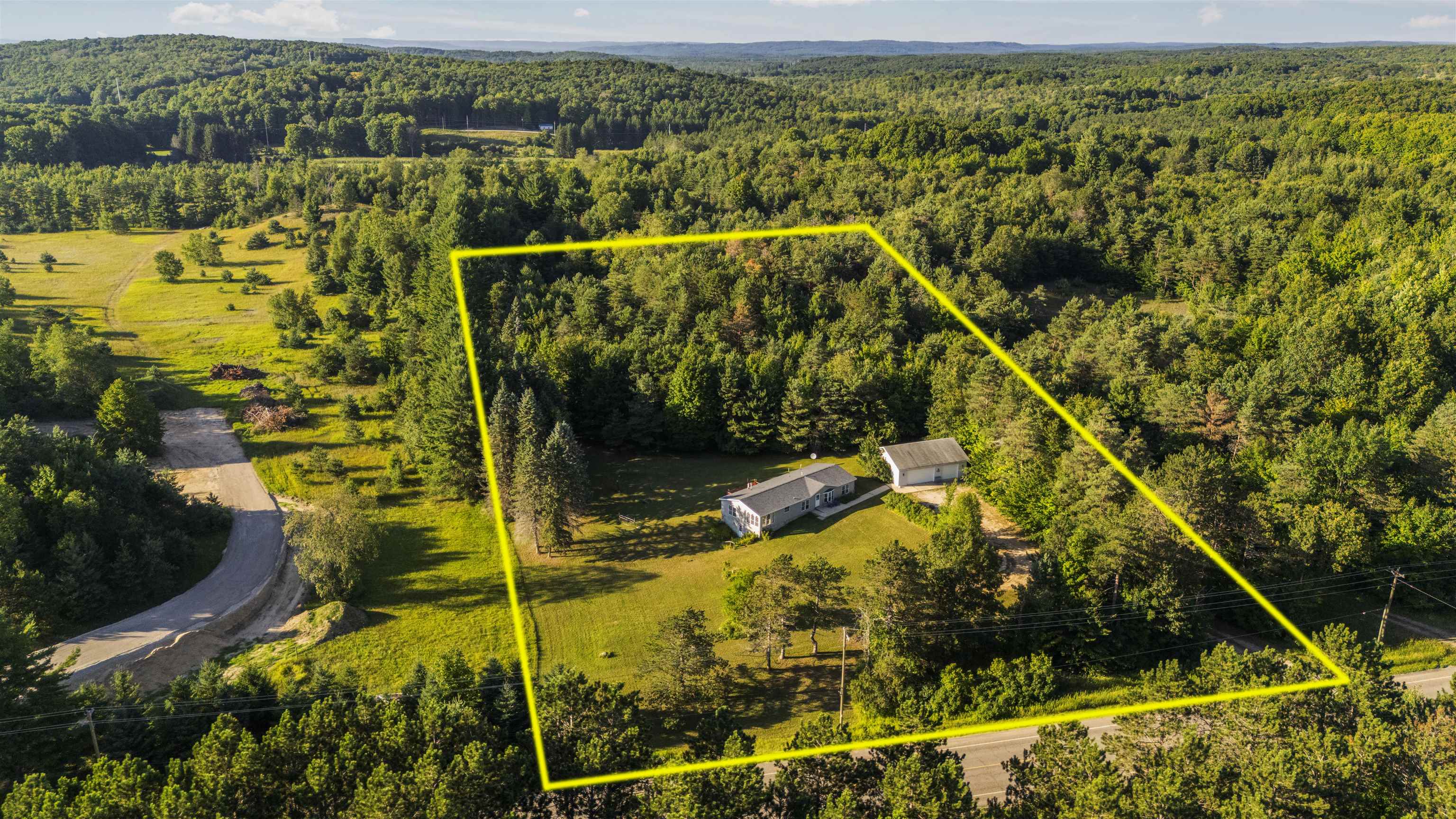 2204 Plum Valley Road Northwest Alden, MI 49612 - Photo 2 of 59 Gallery Image 2