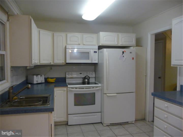 26 Prunewood Road Levittown, PA 19056 - Photo 11 of 24 Gallery Image 11