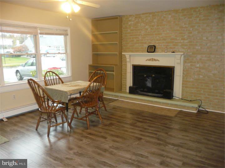 26 Prunewood Road Levittown, PA 19056 - Photo 6 of 24 Gallery Image 6