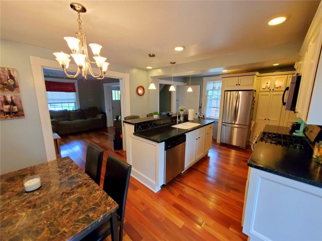 809 Wood Street Butler, PA 16001 - Photo 2 of 25 Gallery Image 2