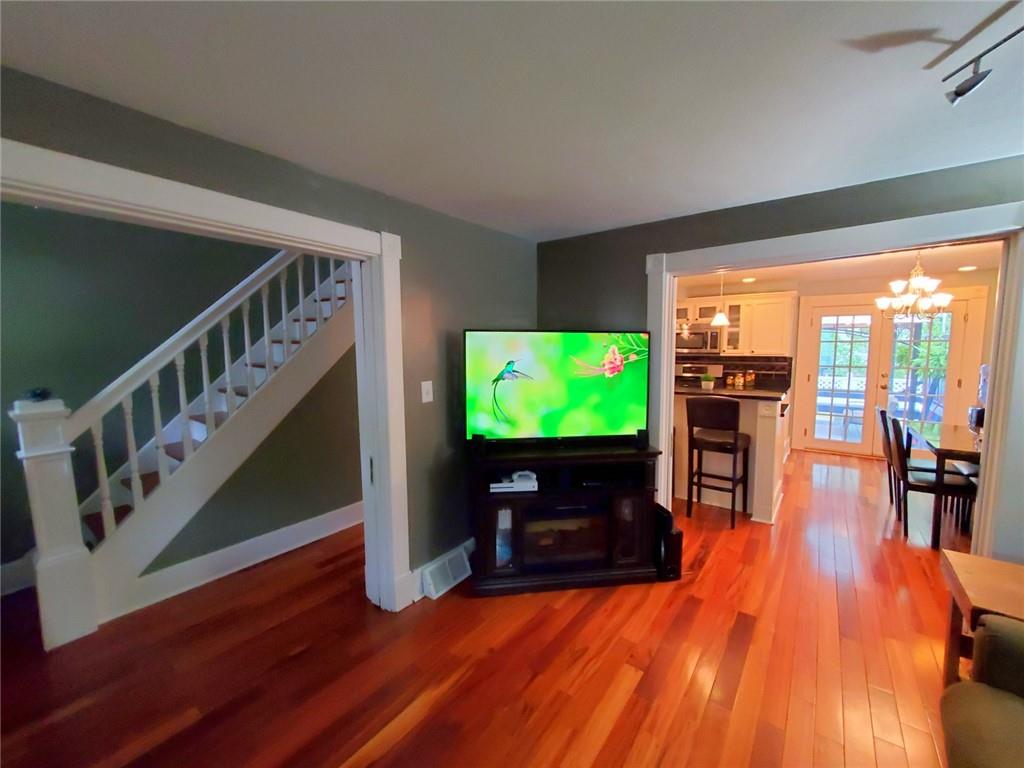 809 Wood Street Butler, PA 16001 - Photo 8 of 25 Gallery Image 8