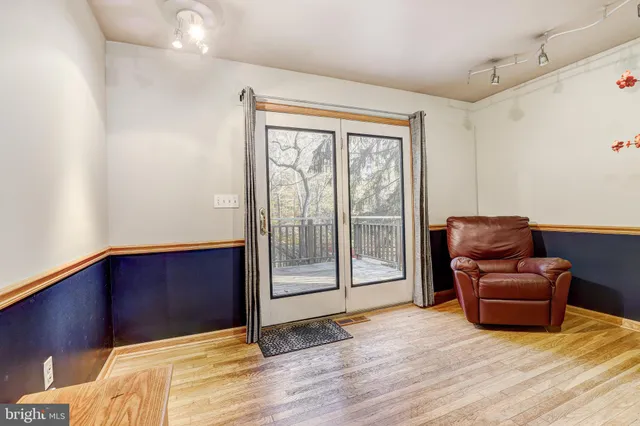 $2,990 | 119 Bosley Avenue, Cockeysville, MD 21030