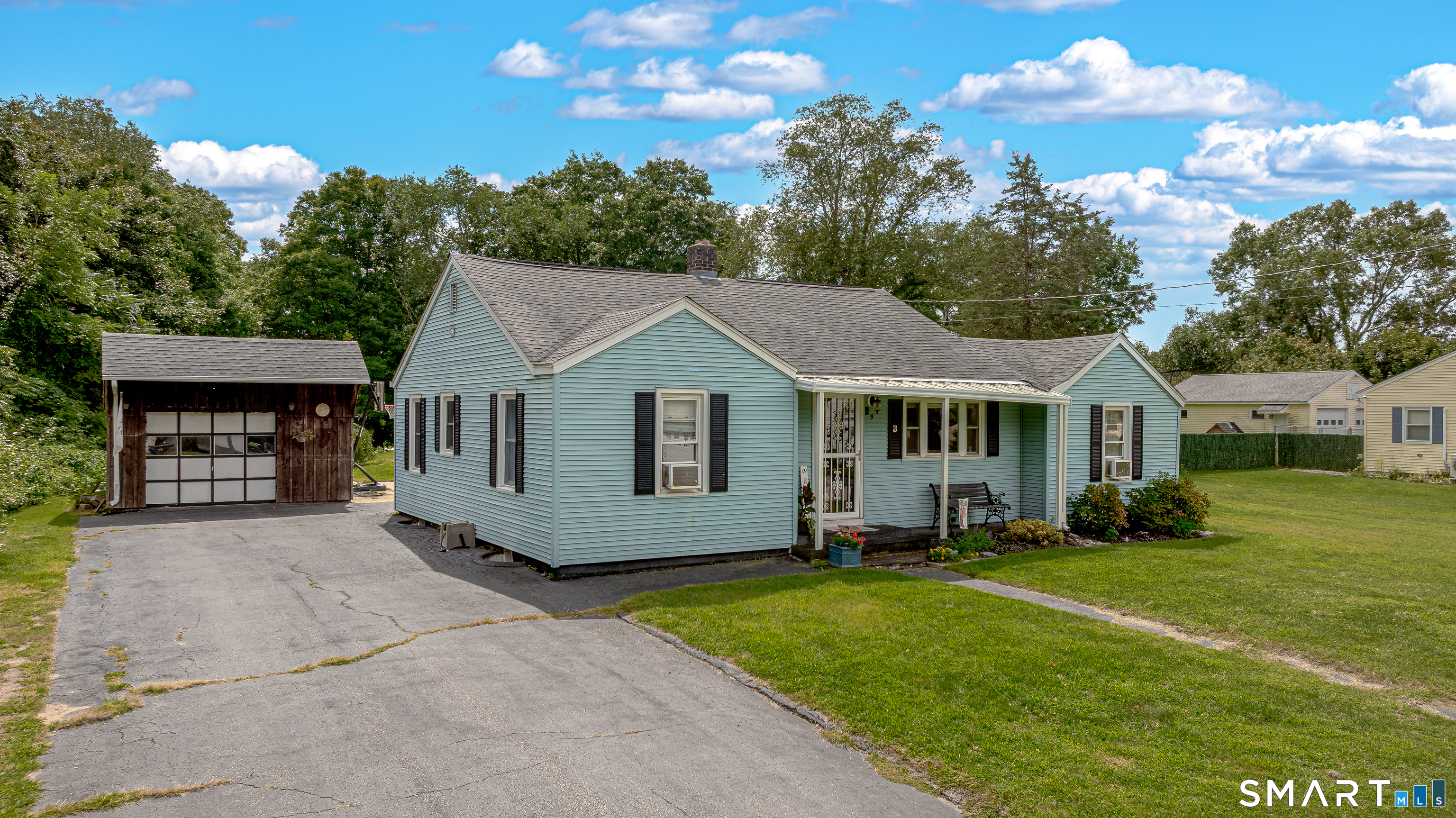 9 Buckingham Road Mansfield, CT 06250 - Photo 2 of 28 Gallery Image 2