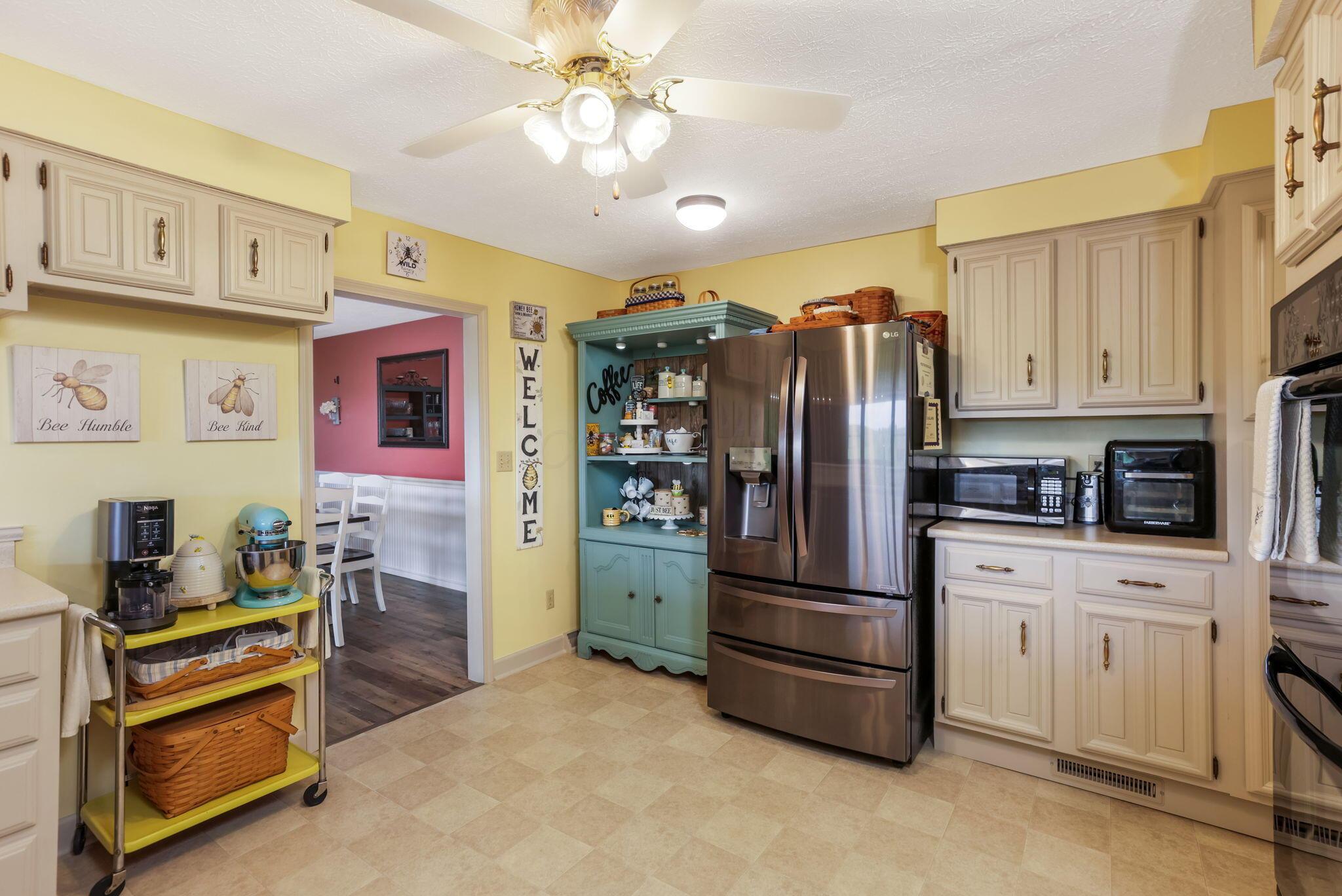 8485 Benson Road Northwest Carroll, OH 43112 - Photo 17 of 63 kitchen
