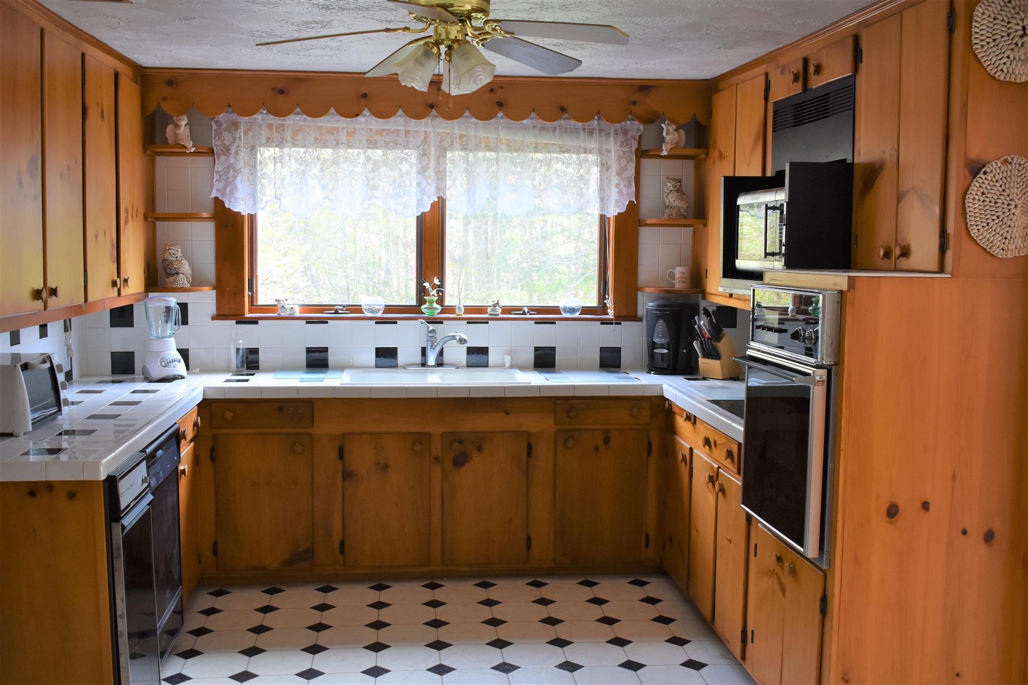 17 1st Tavern Road Jaffrey, NH 03452 - Photo 3 of 40