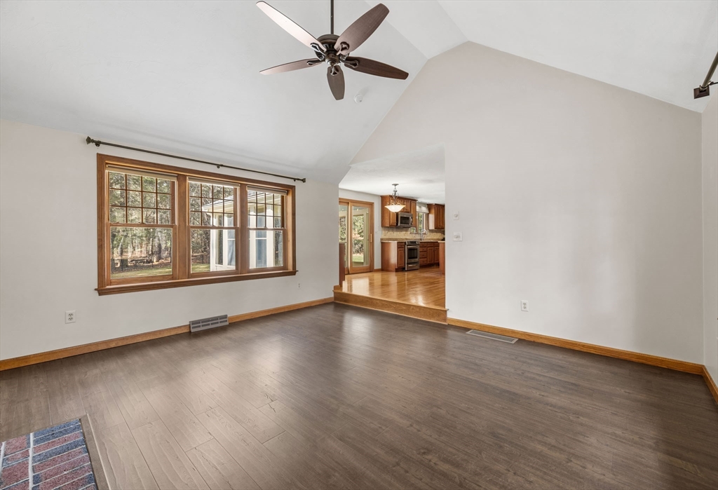 2 Wyndham Road Lakeville, MA 02347 - Photo 14 of 42