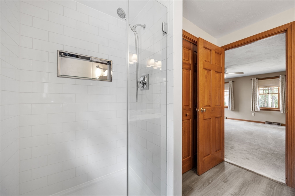 2 Wyndham Road Lakeville, MA 02347 - Photo 27 of 42