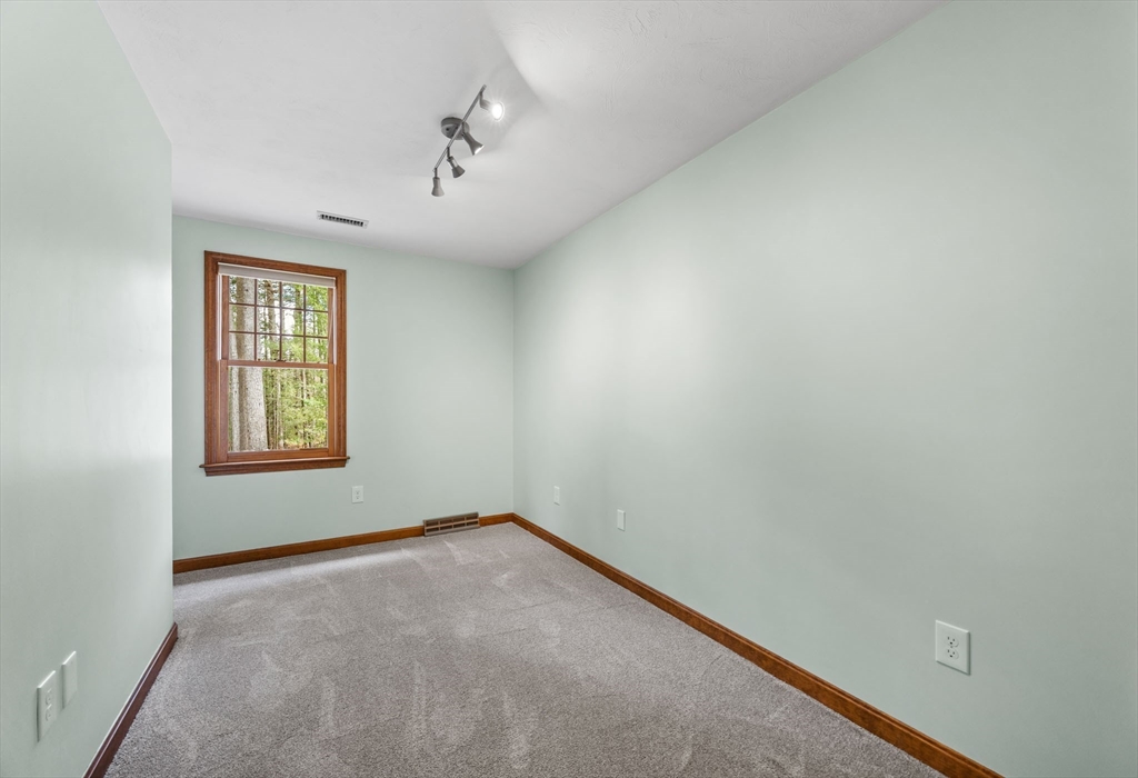 2 Wyndham Road Lakeville, MA 02347 - Photo 30 of 42