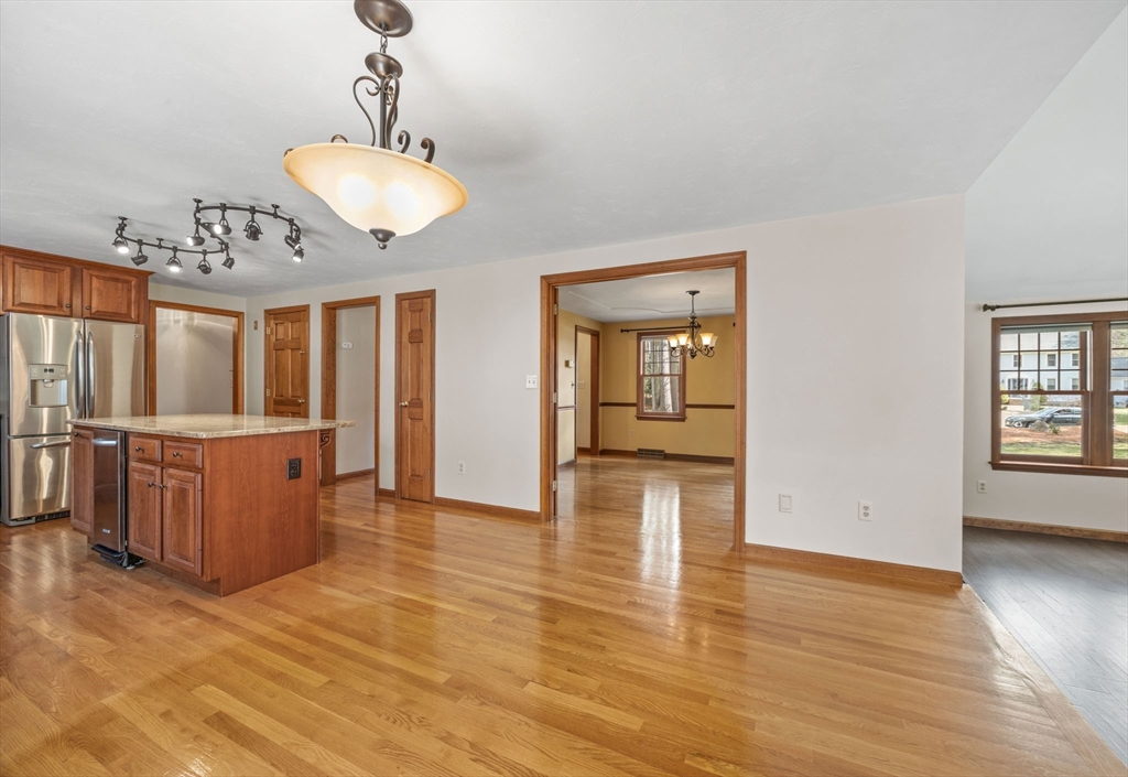 2 Wyndham Road Lakeville, MA 02347 - Photo 10 of 42