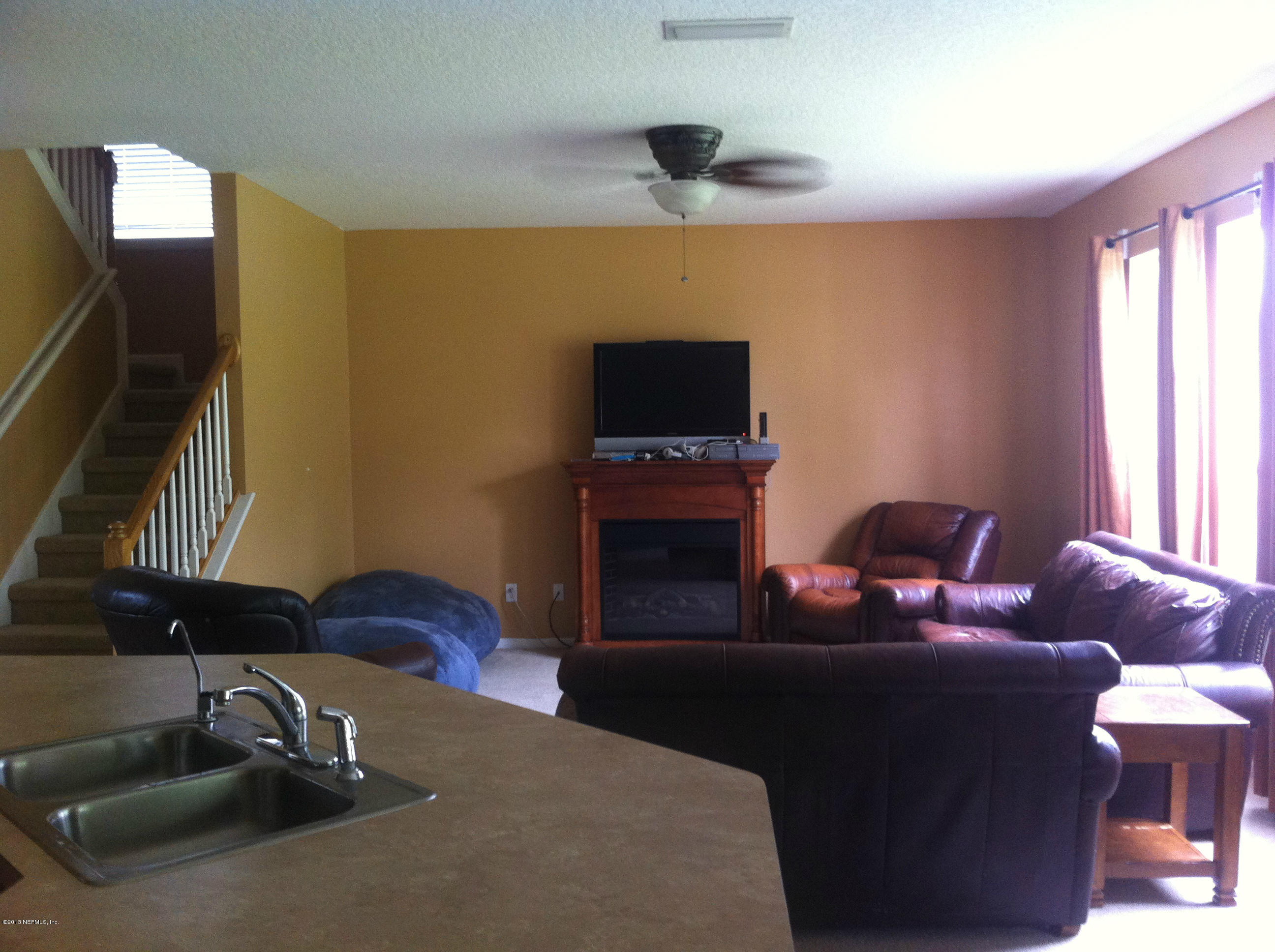 11588 Oaklawn Road Jacksonville, FL 32218 - Photo 9 of 9 family room 2