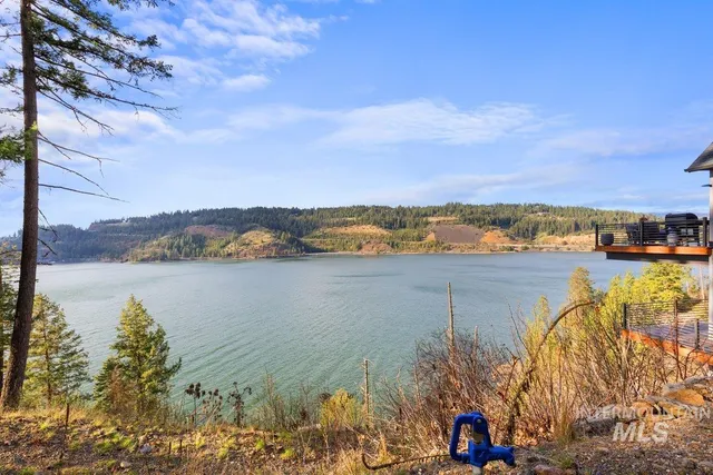 $1,200,000 | 7809 East Bridger Trail, Harrison, ID 83833