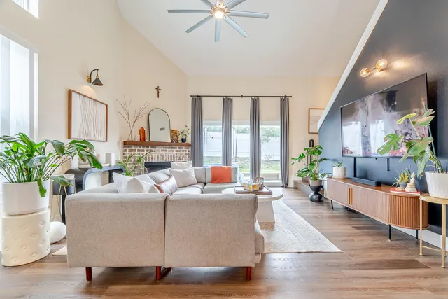 $545,000 | 409 Hideaway Lane, Niceville, FL 32578