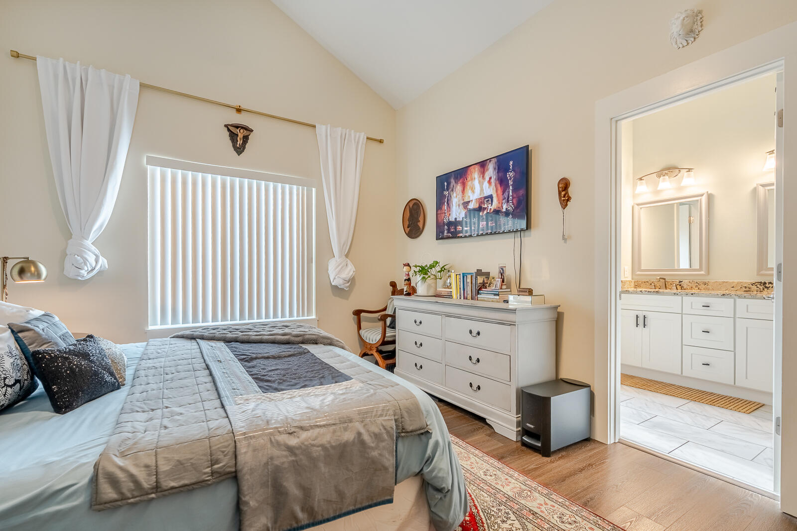 409 Hideaway Lane Niceville, FL 32578 - Photo 24 of 46 409HL_0040