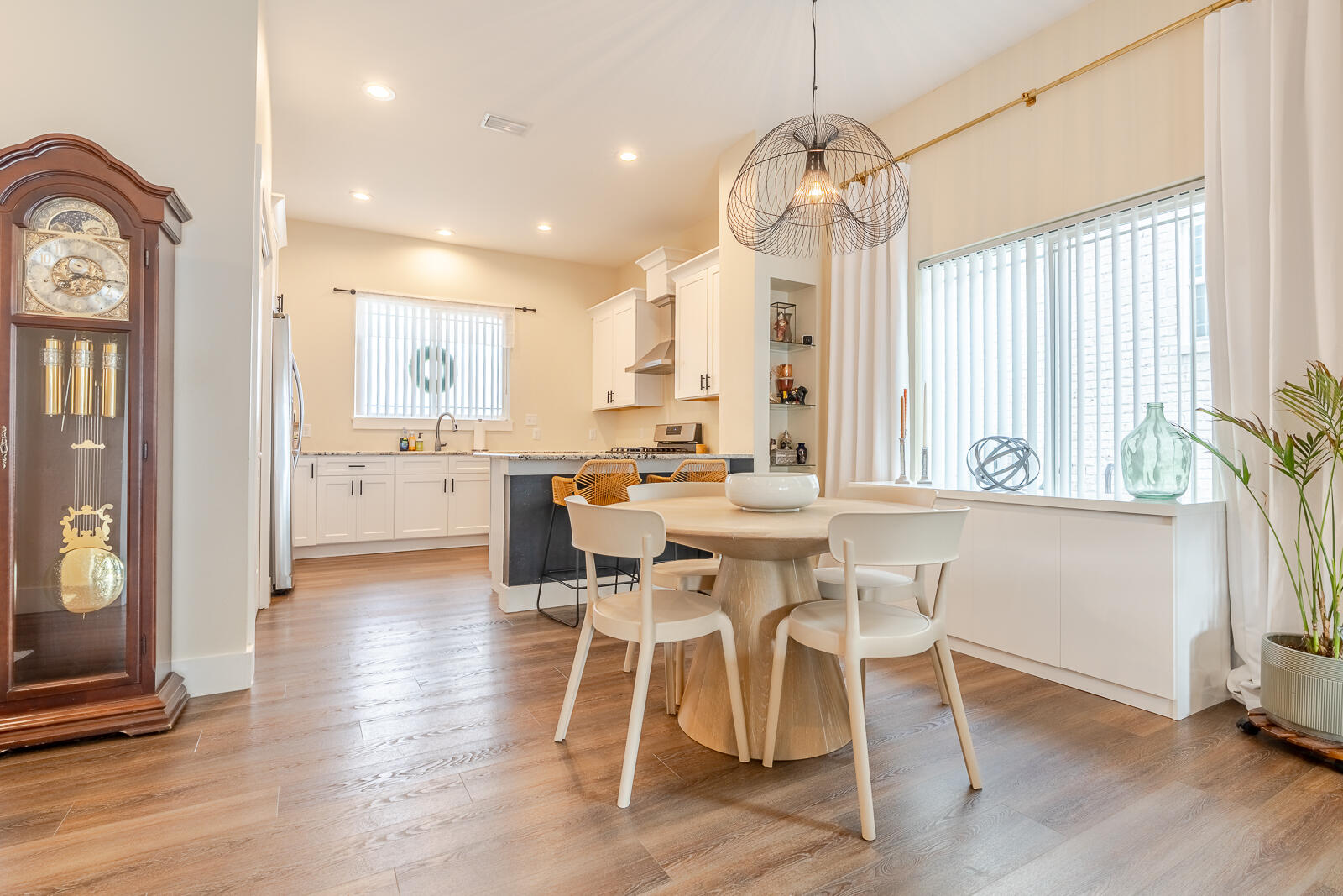 409 Hideaway Lane Niceville, FL 32578 - Photo 7 of 46 409HL_0016