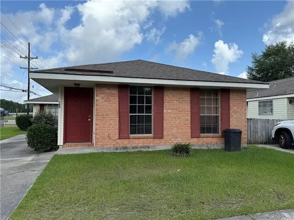 $1,150 | 100 Pkwy N Drive, Slidell, LA 70458
