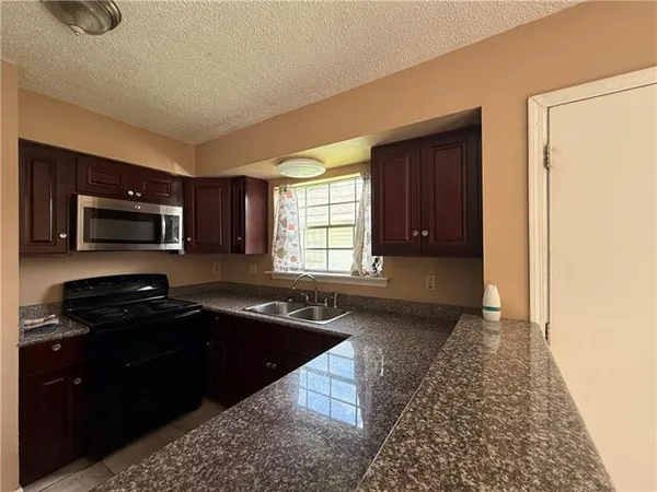 $1,150 | 100 Pkwy N Drive, Slidell, LA 70458