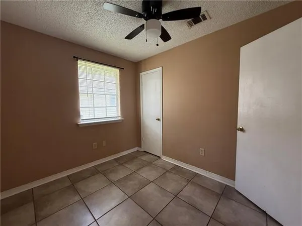 $1,150 | 100 Pkwy N Drive, Slidell, LA 70458