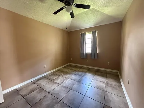 $1,150 | 100 Pkwy N Drive, Slidell, LA 70458