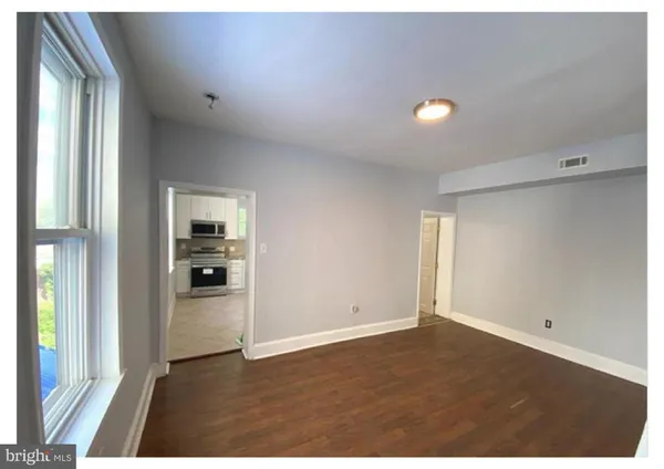 $2,150 | 775 South Front Street, Philadelphia, PA 19147