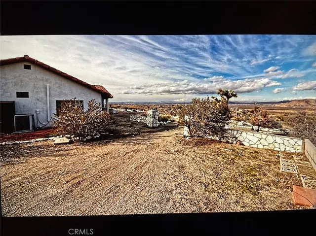 $325,000 | 25373 Valley View Road, Apple Valley, CA 92308