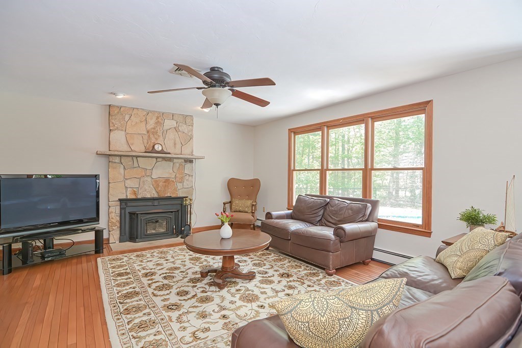 4 Bubbling Brook Road Franklin, MA 02038 - Photo 13 of 38 Gallery Image 13