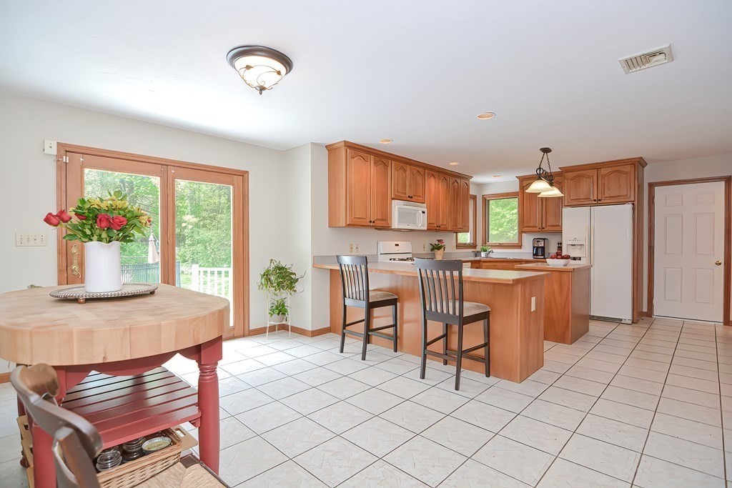 4 Bubbling Brook Road Franklin, MA 02038 - Photo 14 of 38 Gallery Image 14