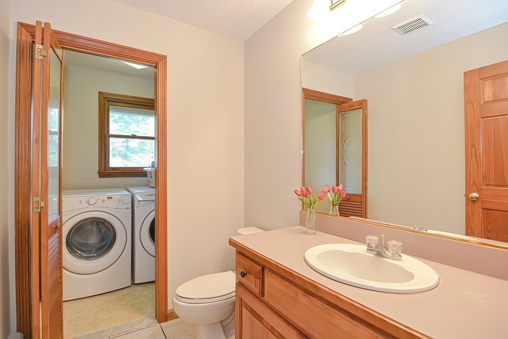 4 Bubbling Brook Road Franklin, MA 02038 - Photo 31 of 38 Gallery Image 31