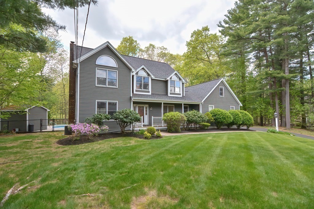 4 Bubbling Brook Road Franklin, MA 02038 - Photo 9 of 38 Gallery Image 9