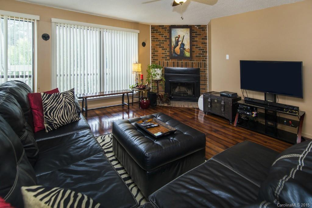 1600 Sharon Road West, Unit 14 Charlotte, NC 28210 - Photo 5 of 17 Gallery Image 5