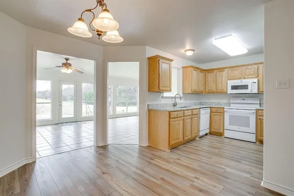 $495,000 | 1451 Lakeside Trail, Whitney, TX 76692