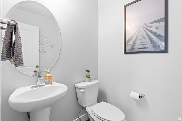 2343 Wysteria Drive Mapleton, UT 84664 - Photo 16 of 30 Half bath with toilet and a sink