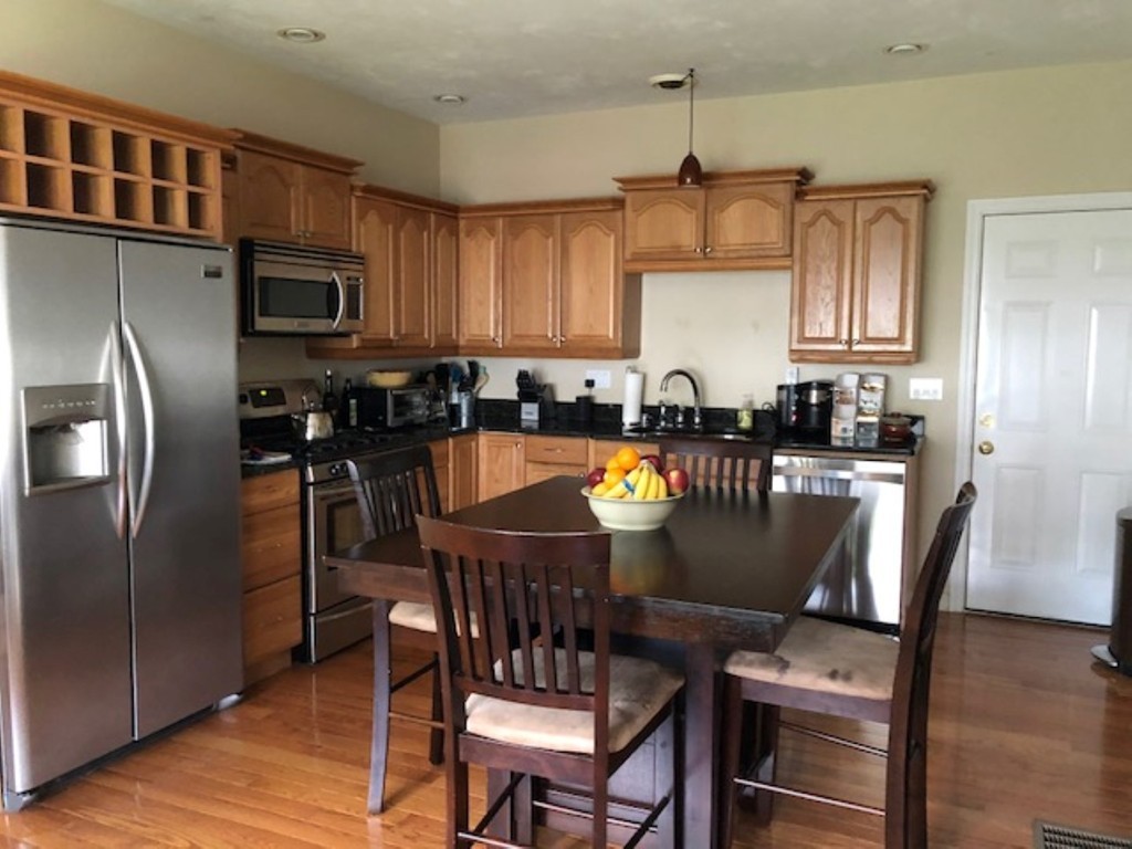 58 Deepdale Road Worcester, MA 01606 - Photo 2 of 11 Gallery Image 2